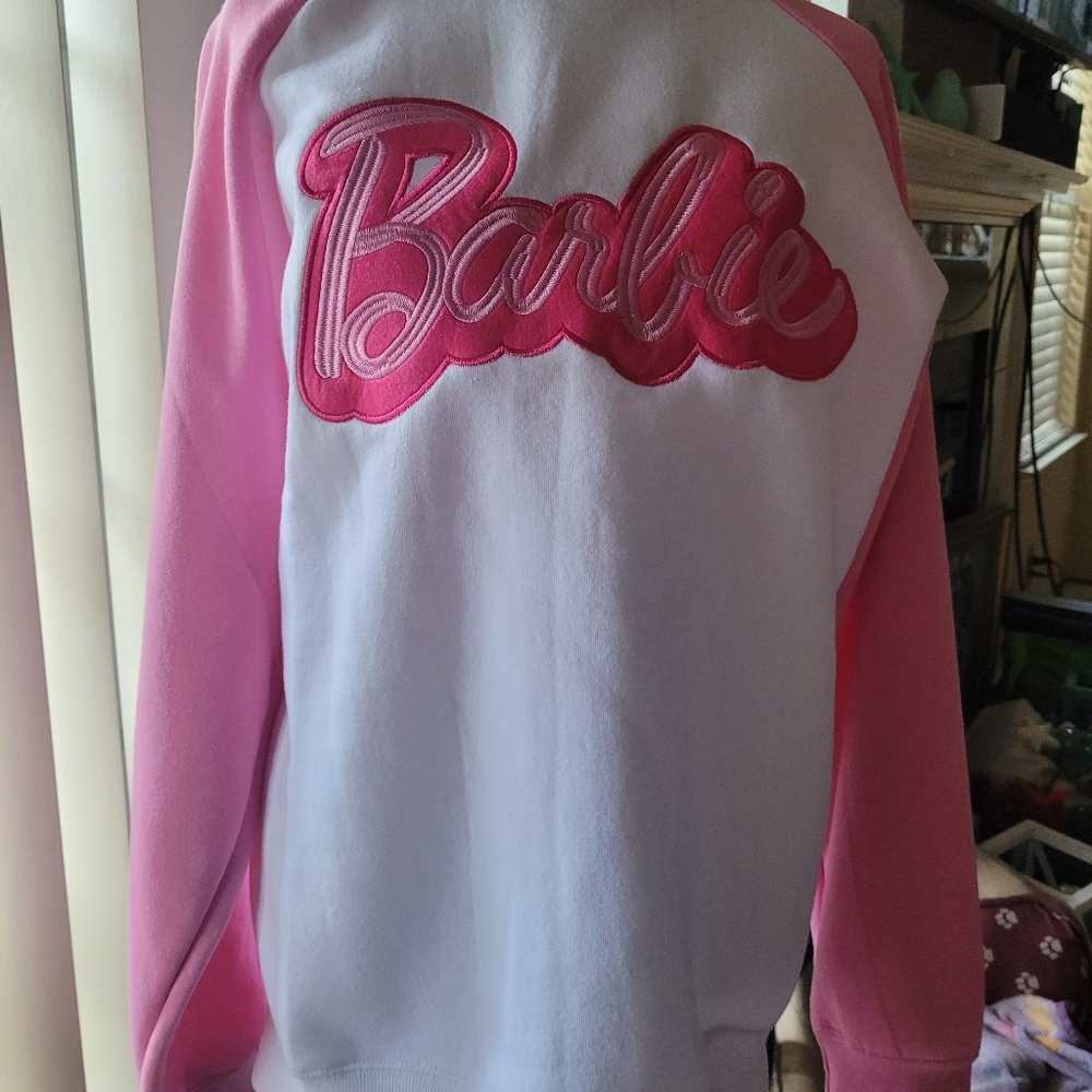 Women's XL Raglan Barbie sweatshirt NWT